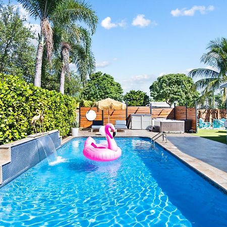 Palms Retreat! Giant Heated Pool-Hottub-Firepit-5Min2Beach-Pets-Ev Chgr ฟอร์ต ลอเดอร์เดล ภายนอก รูปภาพ