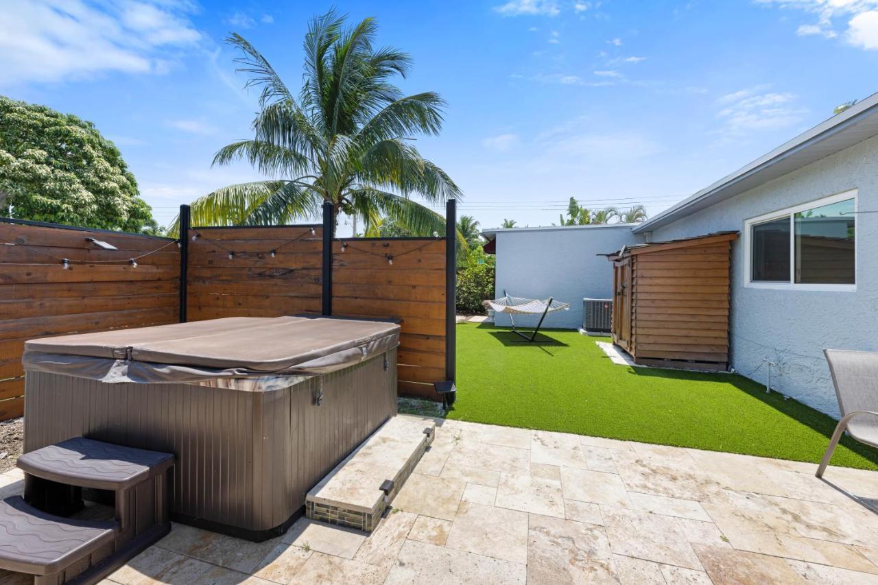 Palms Retreat! Giant Heated Pool-Hottub-Firepit-5Min2Beach-Pets-Ev Chgr ฟอร์ต ลอเดอร์เดล ภายนอก รูปภาพ